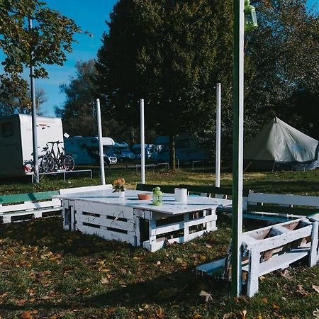 Munich Oktoberfest Glamping Hotell Eksteriør bilde