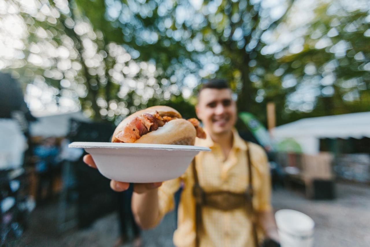 Munich Oktoberfest Glamping Hotell Eksteriør bilde